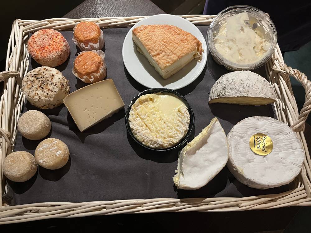 Plateau de fromages à la découpe